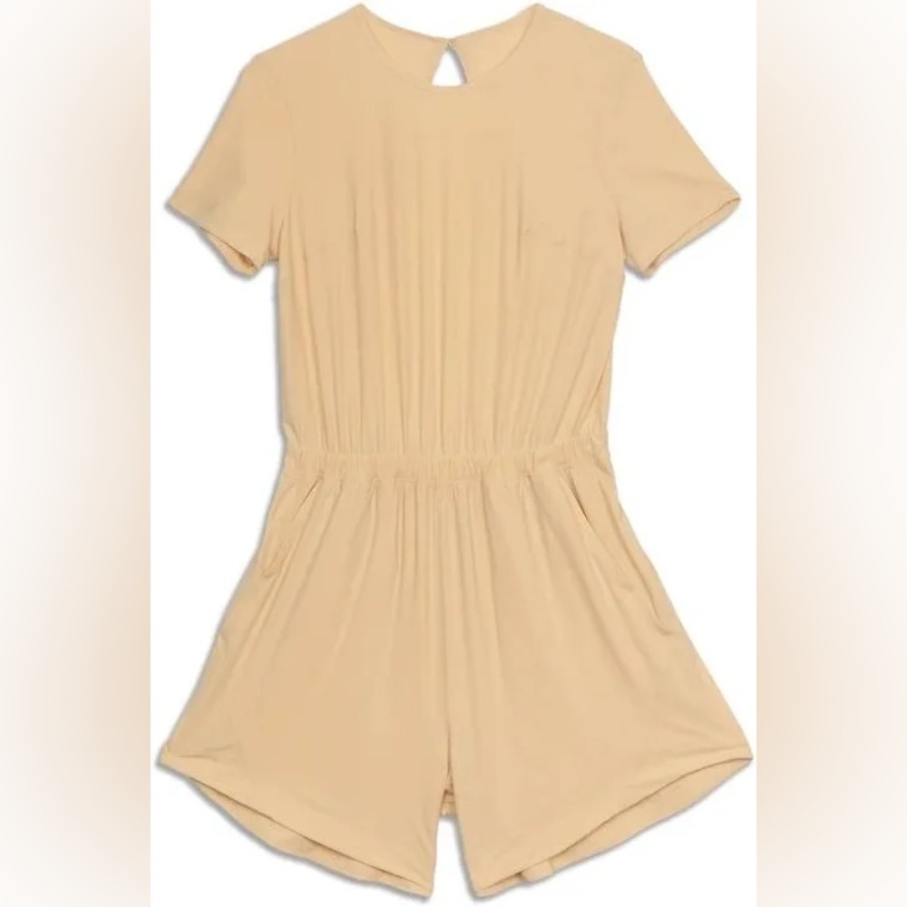 Lululemon Athletica NWT Lightweight High Neck Prosecco Open Back Romper